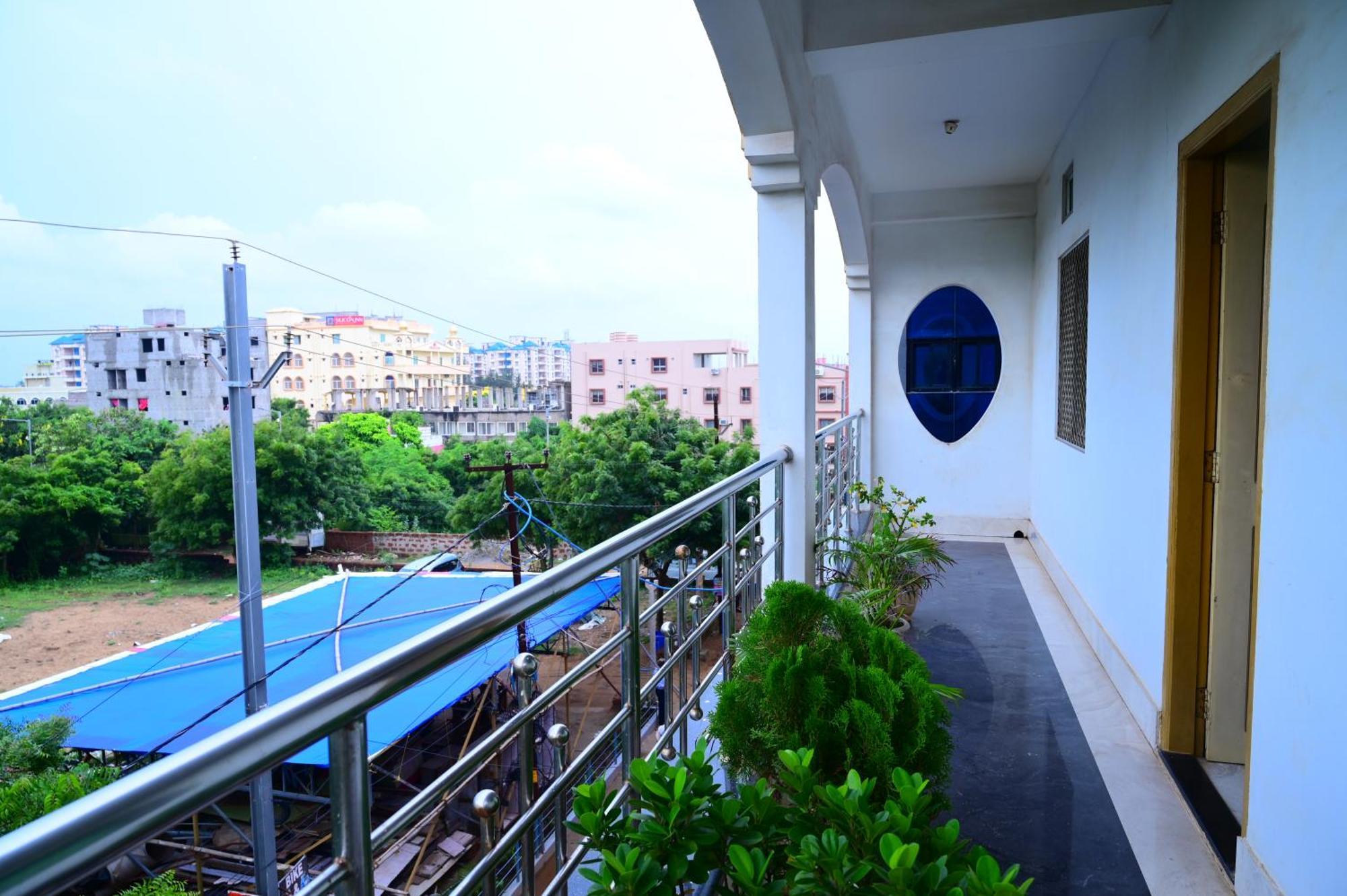 Mor Krishna Residency-restaurant- Wifi Facilities - Near Sea Beach Best Selling & Best Choice Of Travellers 3*